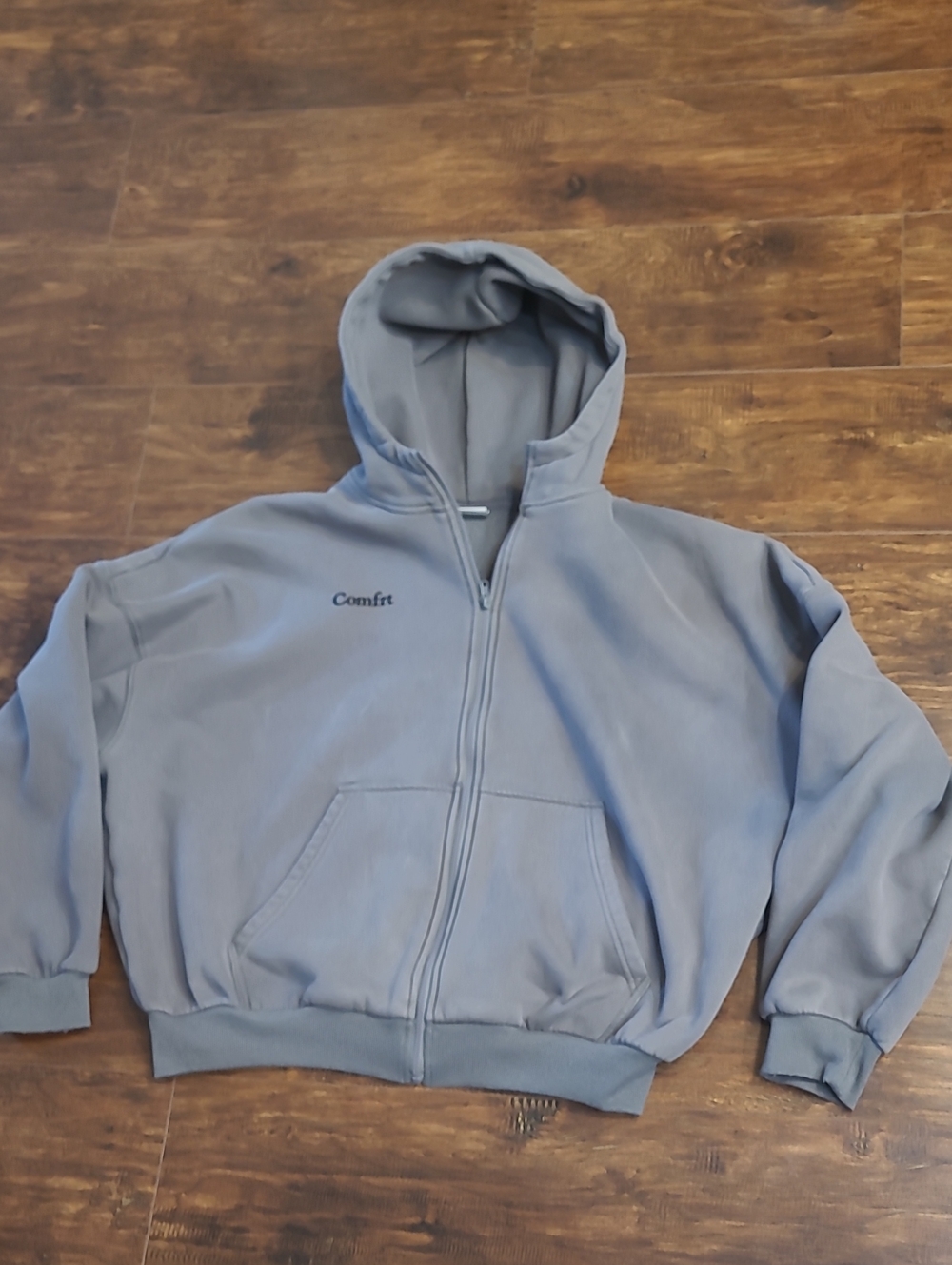 Comfrt Light Gray Zip-Up Hoodie with Hood Size Med Fleece Inside.